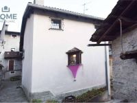 Casa indipendente in vendita a Villa di Chiavenna(SO)